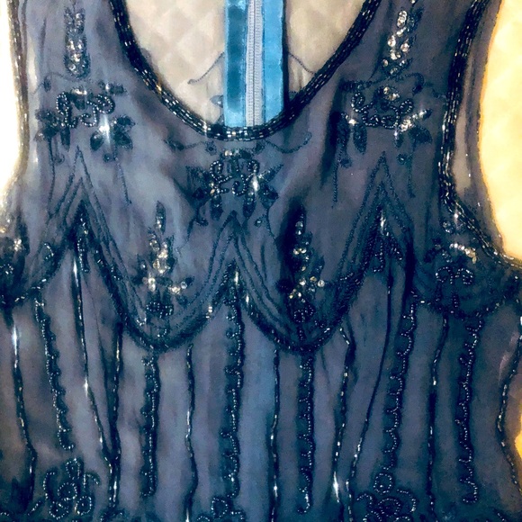 💋 NEW LOWER PRICE‼️
Carol Horn’s 100% Silk Sequence, Embroidered Top Med. 1970 - Picture 15 of 16